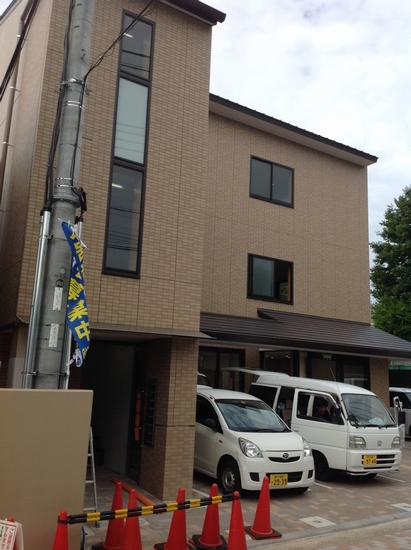 清荒神駅前マンション～もうすぐ完成します！外観①三和建設のコンクリート住宅＿blog 鉄筋コンクリートの家　宝塚